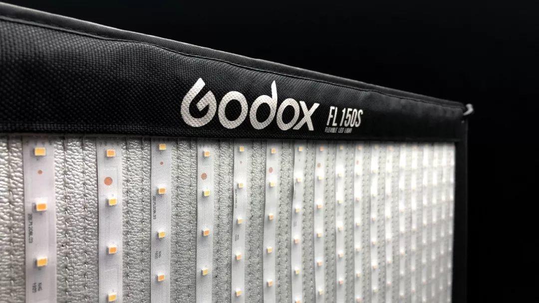 神牛 Godox FL150S 卷布灯开箱测评
